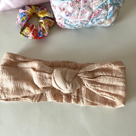 A Bundle of Handmade Makeup Pink Cosmetic Toiletry Bags Scrunchie... Vacation - Picture 7 of 9